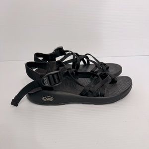 CHACO Z2 BLACK SANDALS WITH TOE STRAP 6M